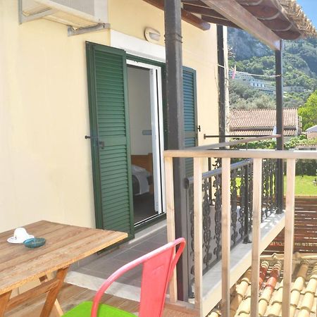 Holiday Studio Apartments Yannis On Agios Gordios Beach In Corfu المظهر الخارجي الصورة