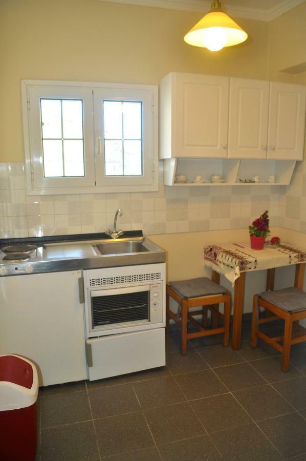 Holiday Studio Apartments Yannis On Agios Gordios Beach In Corfu المظهر الخارجي الصورة
