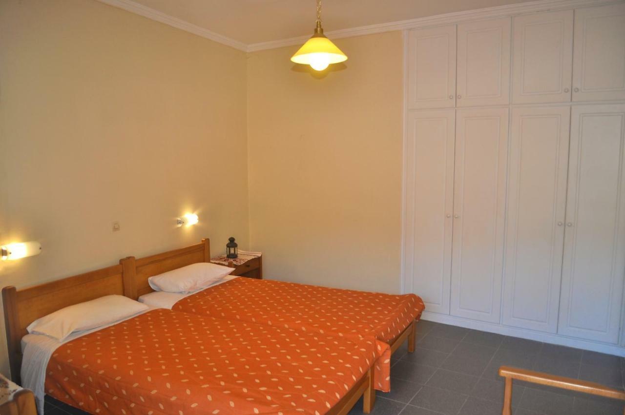 Holiday Studio Apartments Yannis On Agios Gordios Beach In Corfu المظهر الخارجي الصورة